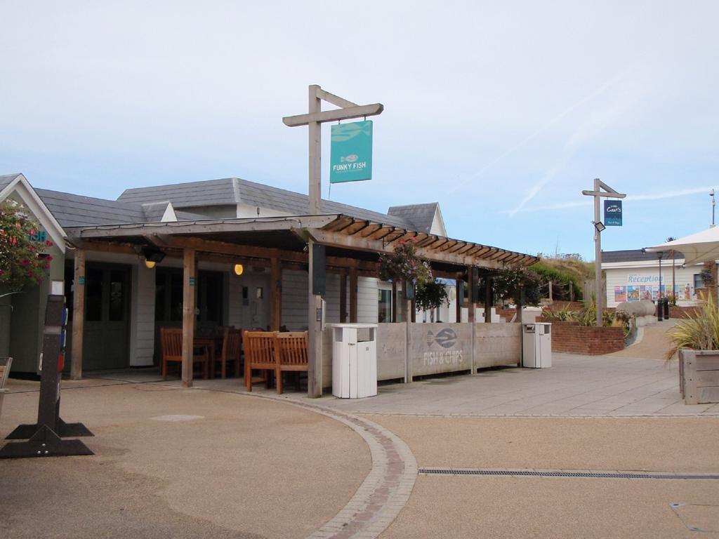 Holidays At Perran Sands Holiday Park Perranporth Zewnętrze zdjęcie